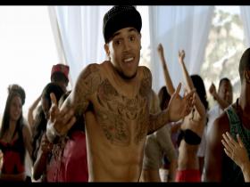 Chris Brown Strip (feat Kevin McCall) (HD)